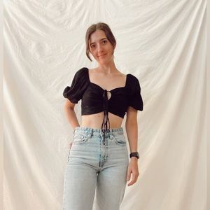 Black puff sleeve crop top